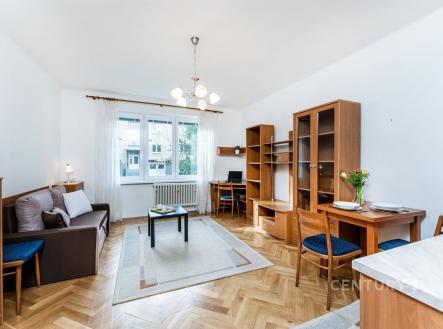 . | Pronájem bytu, 1+kk, 30 m²
