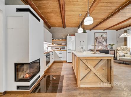 . | Prodej - dům/vila, 352 m²