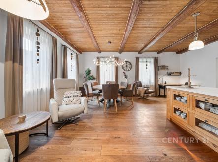 . | Prodej - dům/vila, 352 m²