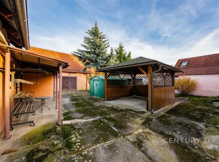 2 | Prodej - dům/vila, 164 m²