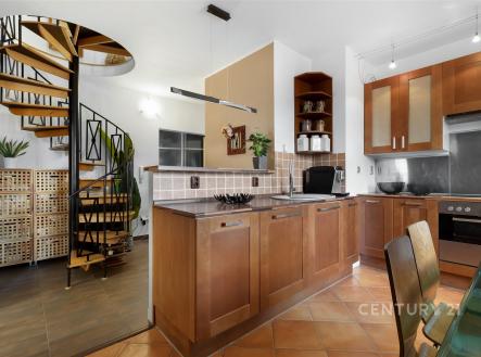 . | Prodej bytu, 4+1, 104 m²