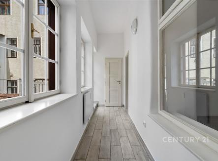 . | Pronájem bytu, 3+kk, 76 m²