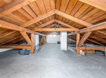 . | Prodej - dům/vila, 250 m²