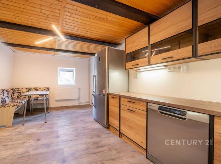 . | Prodej - dům/vila, 161 m²