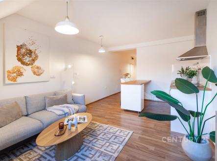 . | Prodej bytu, 1+kk, 37 m²