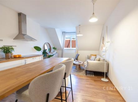 . | Prodej bytu, 1+kk, 37 m²