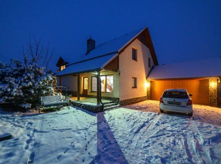 . | Prodej - dům/vila, 218 m²