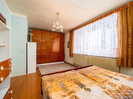 . | Prodej - dům/vila, 323 m²