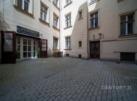 . | Prodej - obchodní prostor, 113 m²