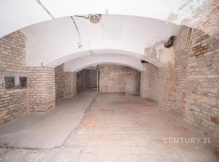 . | Prodej - obchodní prostor, 113 m²