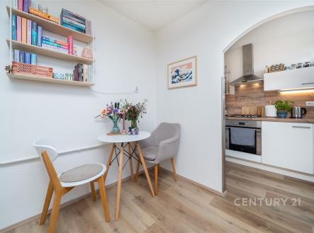 . | Pronájem bytu, 2+kk, 44 m²