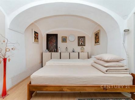 . | Prodej - dům/vila, 293 m²