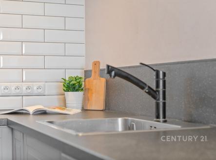 . | Prodej bytu, 4+kk, 72 m²