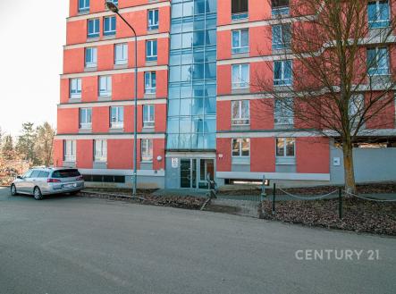 . | Pronájem bytu, 2+kk, 75 m²