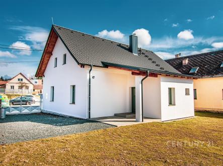 . | Prodej - zemědělský objekt, 3 303 m²