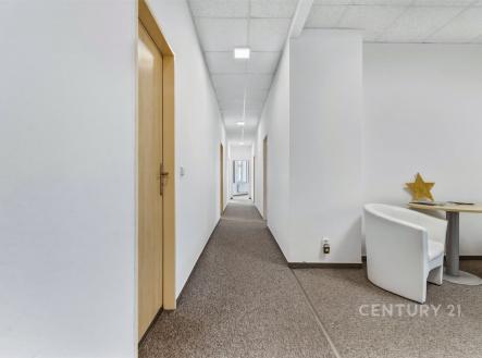 . | Pronájem - kanceláře, 140 m²
