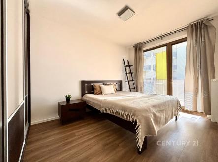 . | Pronájem bytu, 2+kk, 47 m²