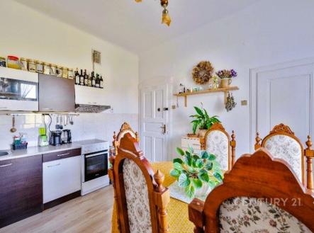 . | Pronájem bytu, 2+1, 60 m²