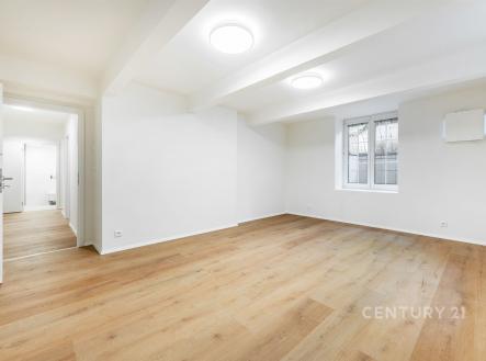 . | Prodej bytu, 3+kk, 71 m²
