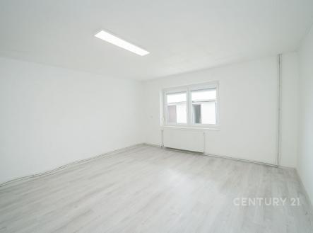 . | Pronájem bytu, 2+1, 70 m²