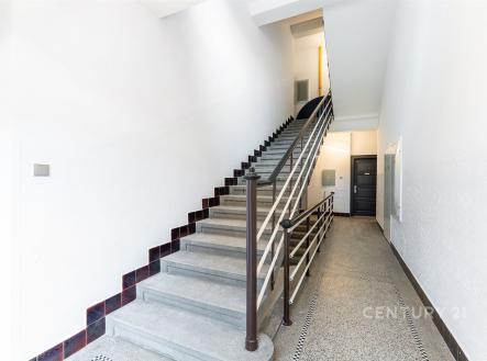 . | Prodej bytu, 3+kk, 86 m²