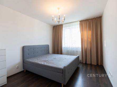 . | Pronájem bytu, 2+kk, 56 m²