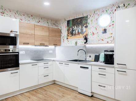 . | Prodej bytu, 2+kk, 75 m²