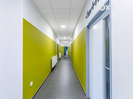 Prodej - komerční objekt, jiný, 1 095 m²