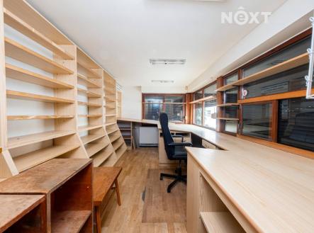 Prodej - komerční objekt, obchodní centrum, 22 m²