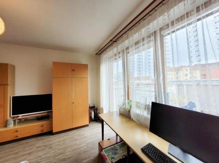 Pronájem bytu, 1+kk, 34 m²