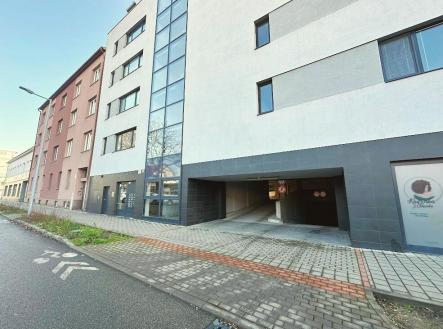 Pronájem - malý objekt/garáž