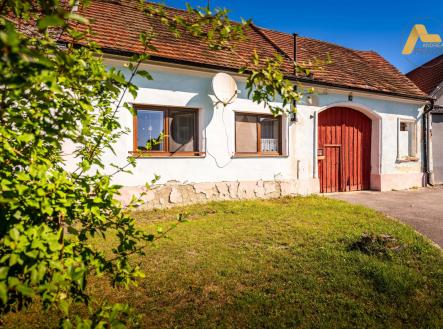 foto: 1 | Prodej - zemědělský objekt, 2 592 m²