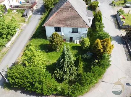 dji-fly-20230526-100918-0-1685088558130-photo-low-quality.jpg | Prodej - dům/vila, 120 m²