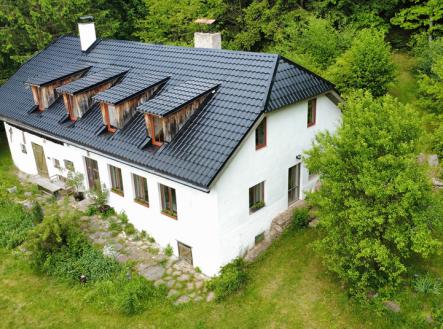 dji-fly-20250530-143156-49-1748608488092-photo-optimized.jpg | Prodej - dům/vila, 272 m²