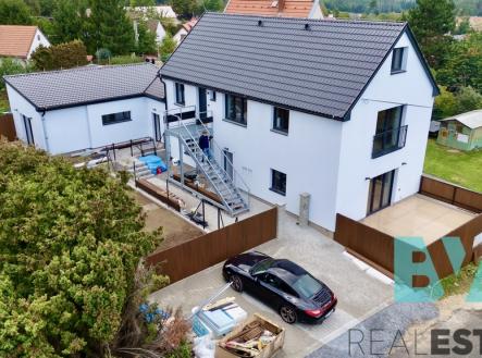 dji-20251002163700-0519-d-2.jpeg | Prodej bytu, 2+1, 67 m²