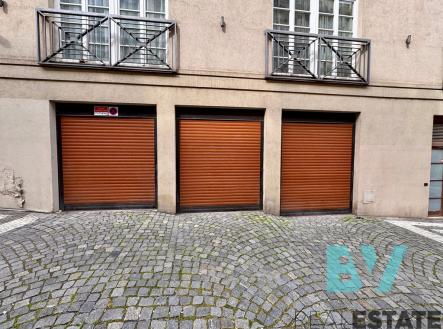 img-8120-1.jpeg | Pronájem - malý objekt/garáž