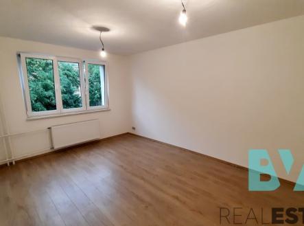 075df435-4699-4f3b-aa48-be8fb316eda3-1-201-a.jpeg | Pronájem bytu, 2+1, 53 m²