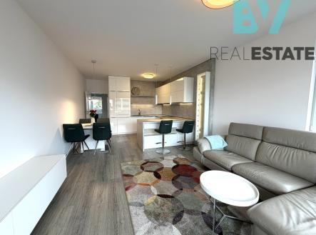 img-9572.jpeg | Pronájem bytu, 3+kk, 82 m²