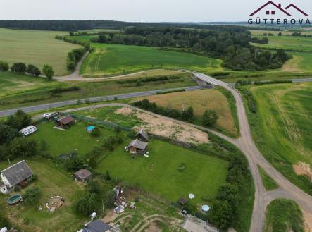 dji_fly_20240606_030532_93_1718949329608_photo | Pronájem - pozemek, zahrada, 309 m²