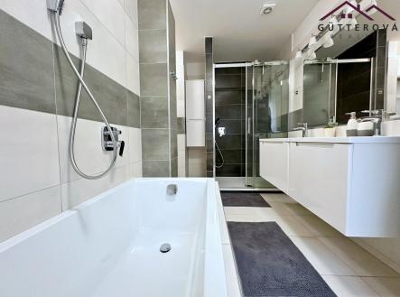 Pronájem bytu, 4+kk, 90 m² obrázek