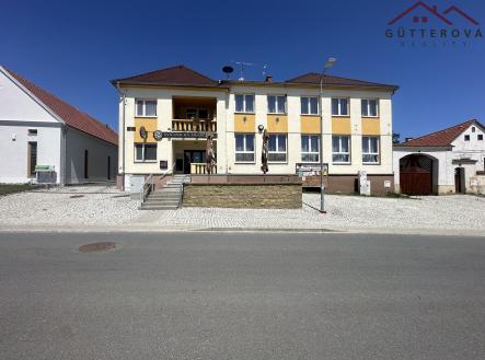 Pronájem - restaurace, 500 m² obrázek