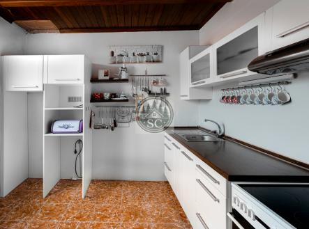 byt-kraslice-kuchyn-tmavsi-verze-1.jpg | Prodej bytu, 3+1, 73 m²