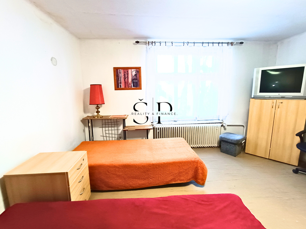 c3cd1e93-ff54-409a-ba41-4409d136b940.jpg