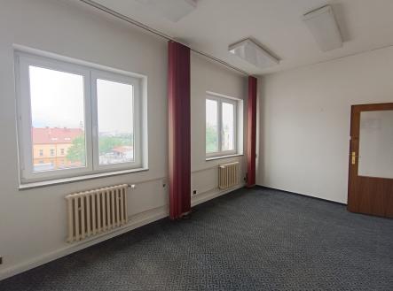 img-20240507-141913.jpg | Pronájem - kanceláře, 20 m²