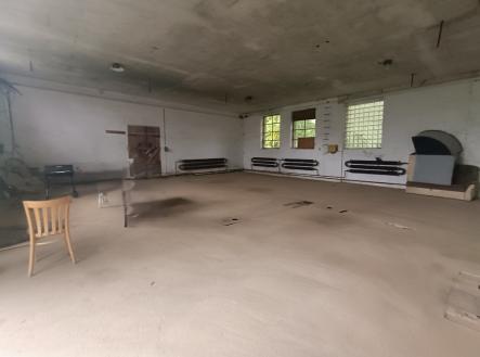 img-20251015-124106.jpg | Pronájem - skladovací prostor, 64 m²