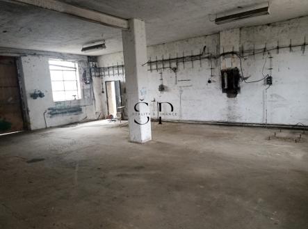 img-20240517-085334.jpg | Pronájem - skladovací prostor, 64 m²