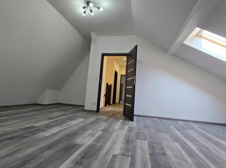 Bez popisku | Prodej - dům/vila, 150 m²