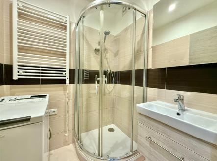 . | Pronájem bytu, 2+1, 58 m²