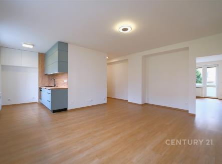 . | Pronájem bytu, 2+kk, 56 m²