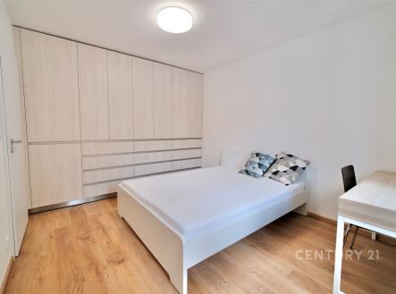 . | Pronájem bytu, 2+1, 56 m²